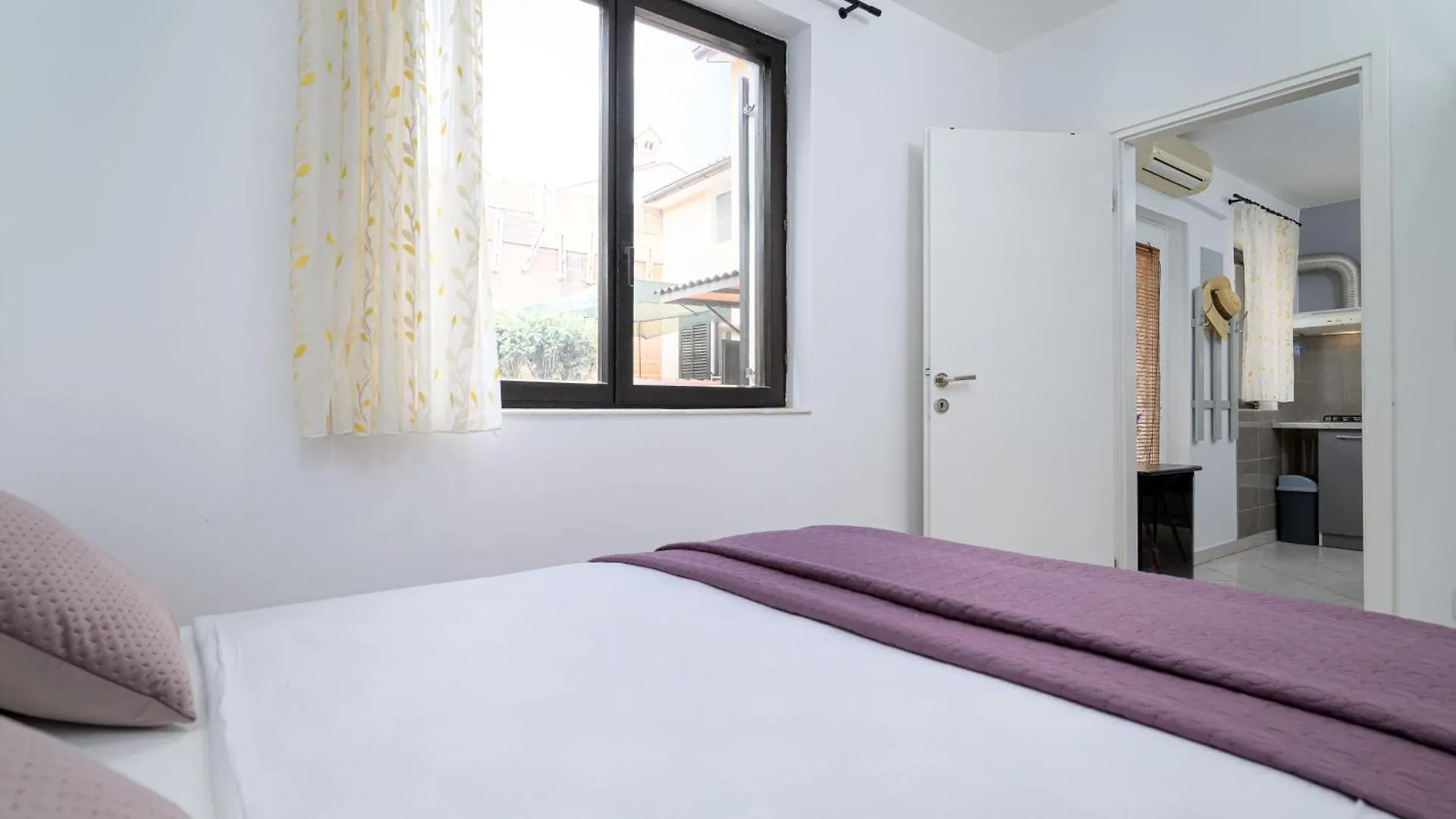 Apartments Silvana 74 Pula 0*,  Croatia