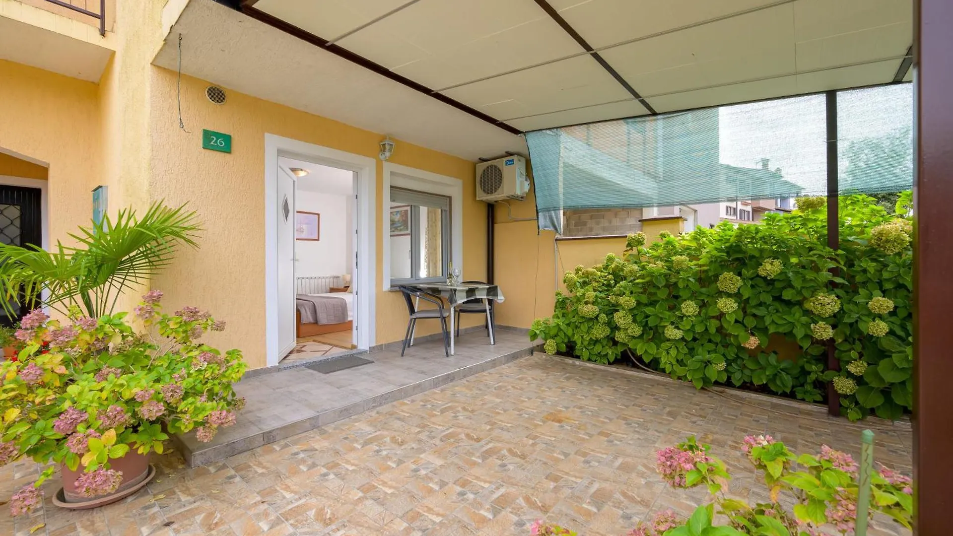 Apartments Silvana 74 Pula 0*,